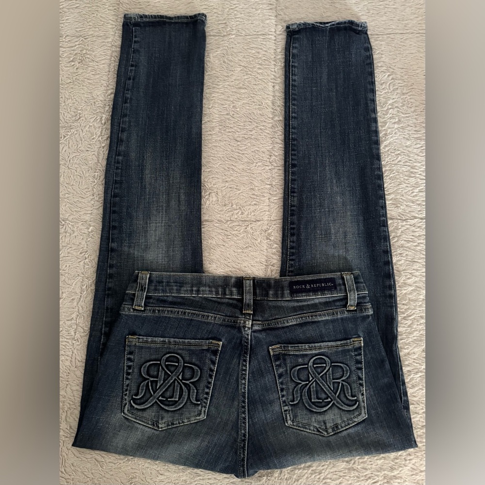 Rock & Republic EUC Skinny Dark Blue Jeans Stretch Modern Fit Embossed Logos